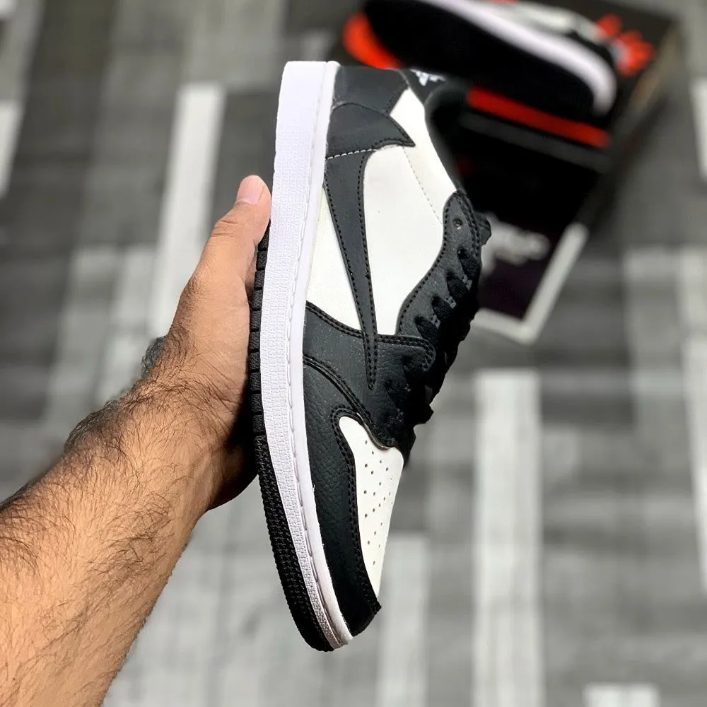 Aj-1 lows Traviis (Panda)