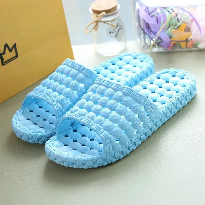 ANTI-SLIP COMFY BATH SLIPPERS