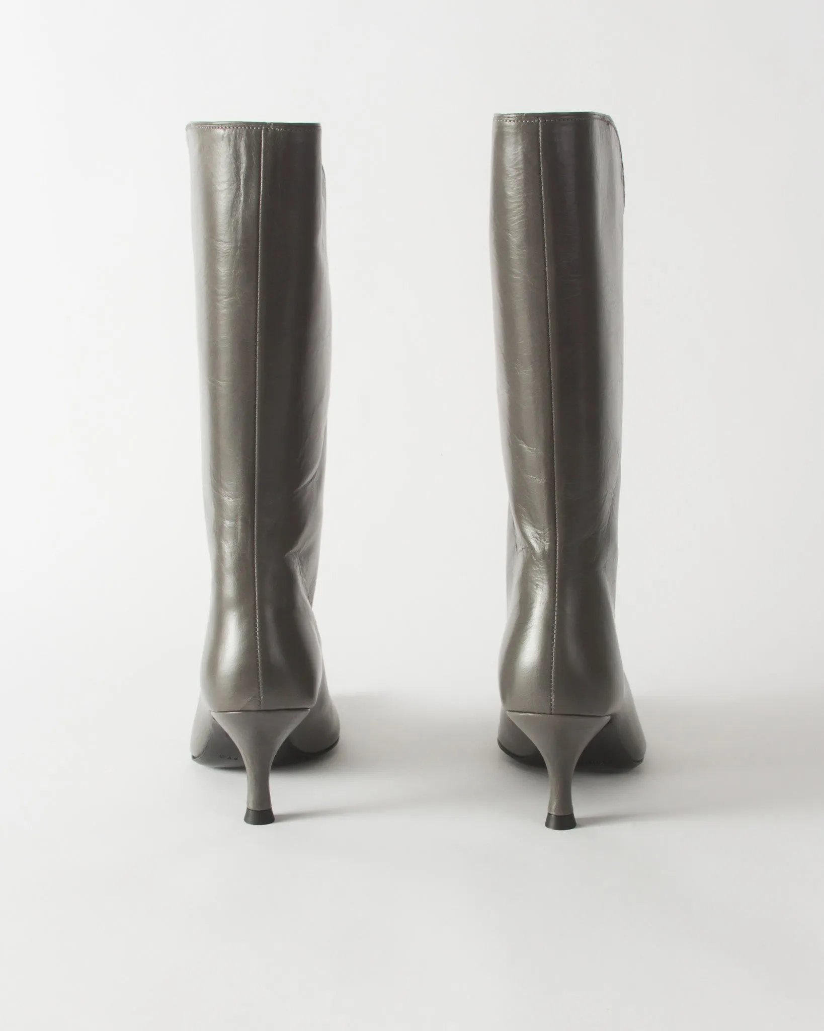 Curved Boot Leather Ematite