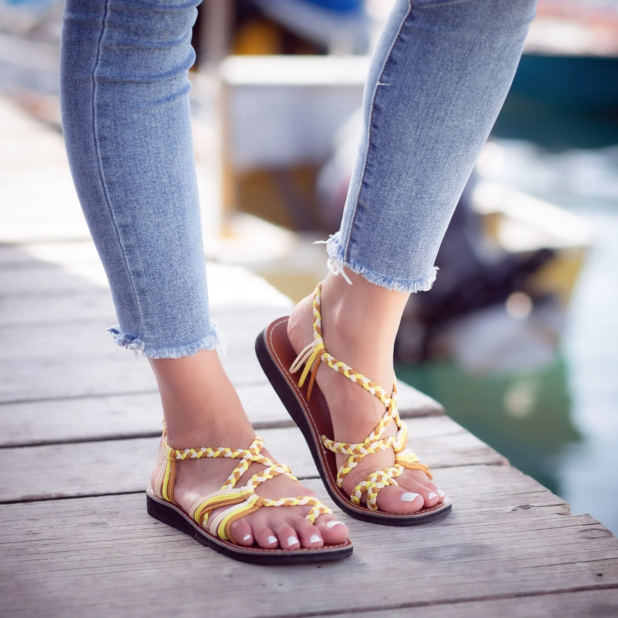 Palm Leaf Flat Women's Sandals | Tawny