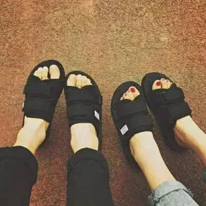 Slippers for women in summer