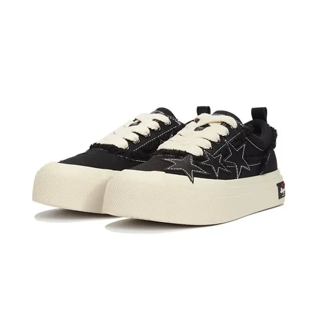 S.L.U.LOWS Sneakers Black