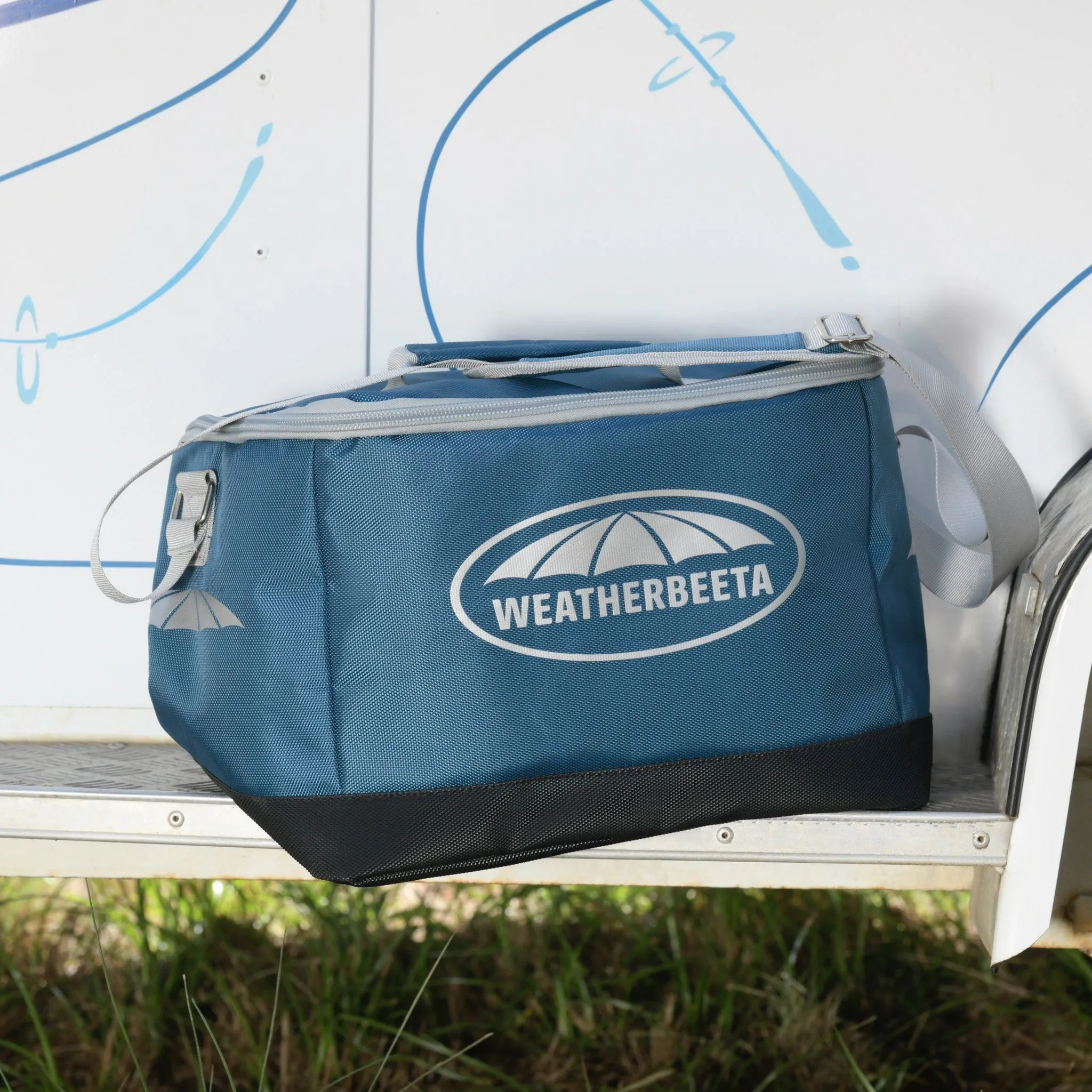 Weatherbeeta Conquest Cooler Bag